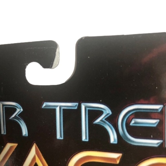 Vintage 1996 Star Trek Voyager Chakotay The Maquis Action Figure New Sealed - Picture 4 of 7